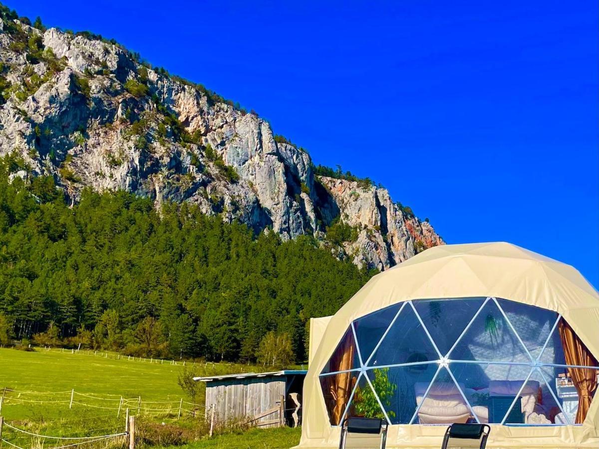 ホテル Glamping Hohe Wand - Zelt Mit Sternenfenster Und Whirlpool Maiersdorf エクステリア 写真