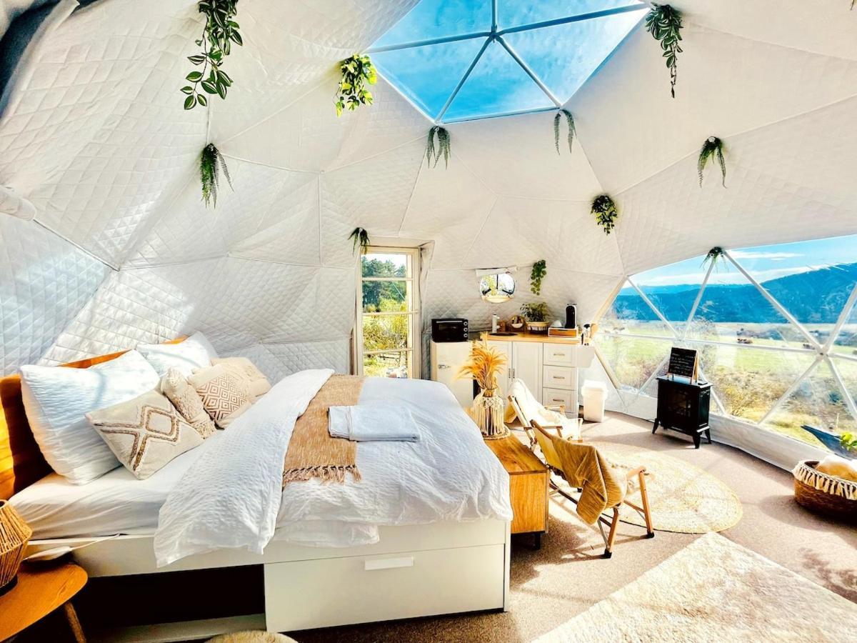 ホテル Glamping Hohe Wand - Zelt Mit Sternenfenster Und Whirlpool Maiersdorf エクステリア 写真