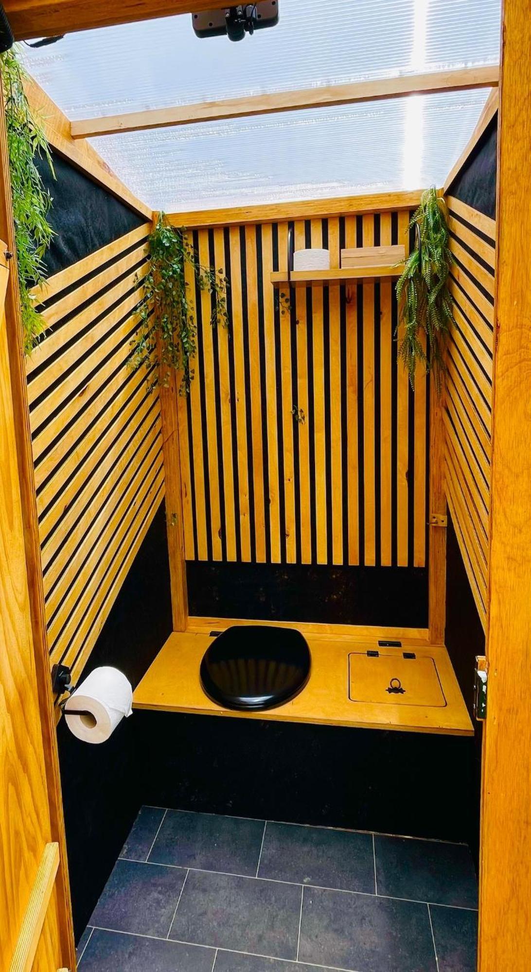 ホテル Glamping Hohe Wand - Zelt Mit Sternenfenster Und Whirlpool Maiersdorf エクステリア 写真